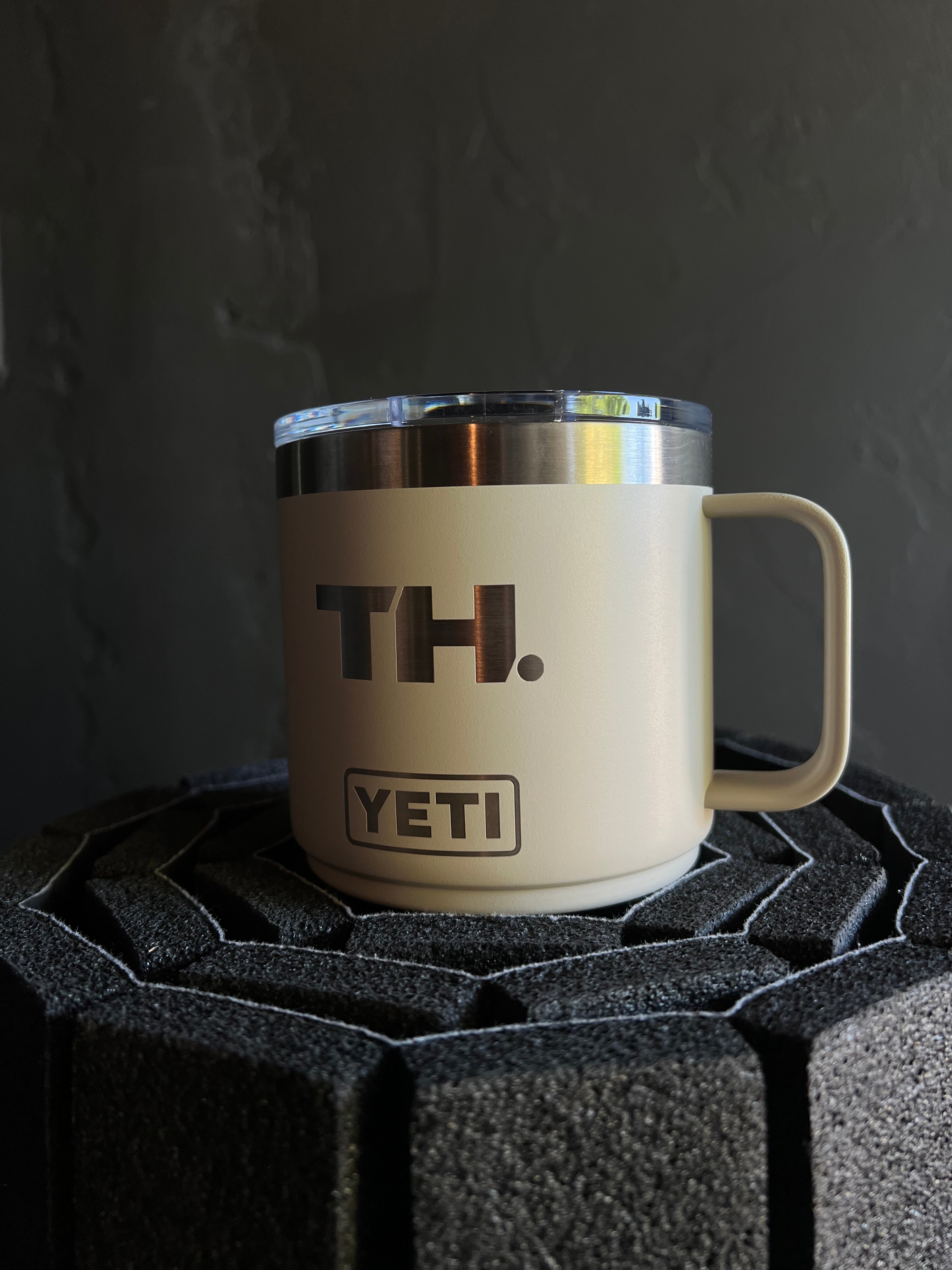 TRAIN HARD YETI Rambler® 14 oz CL Mug 2.0