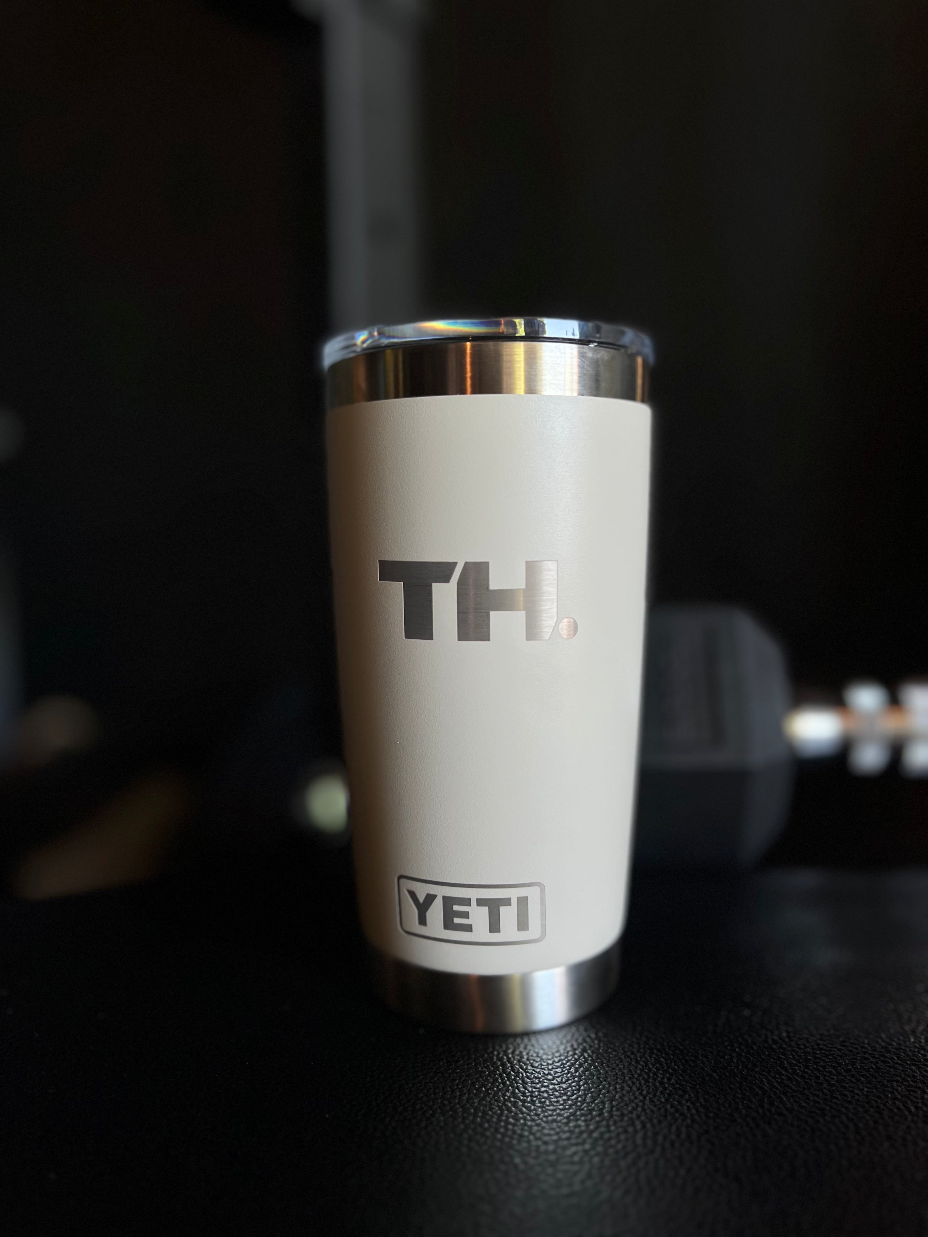 TRAIN HARD YETI Rambler® 20 oz