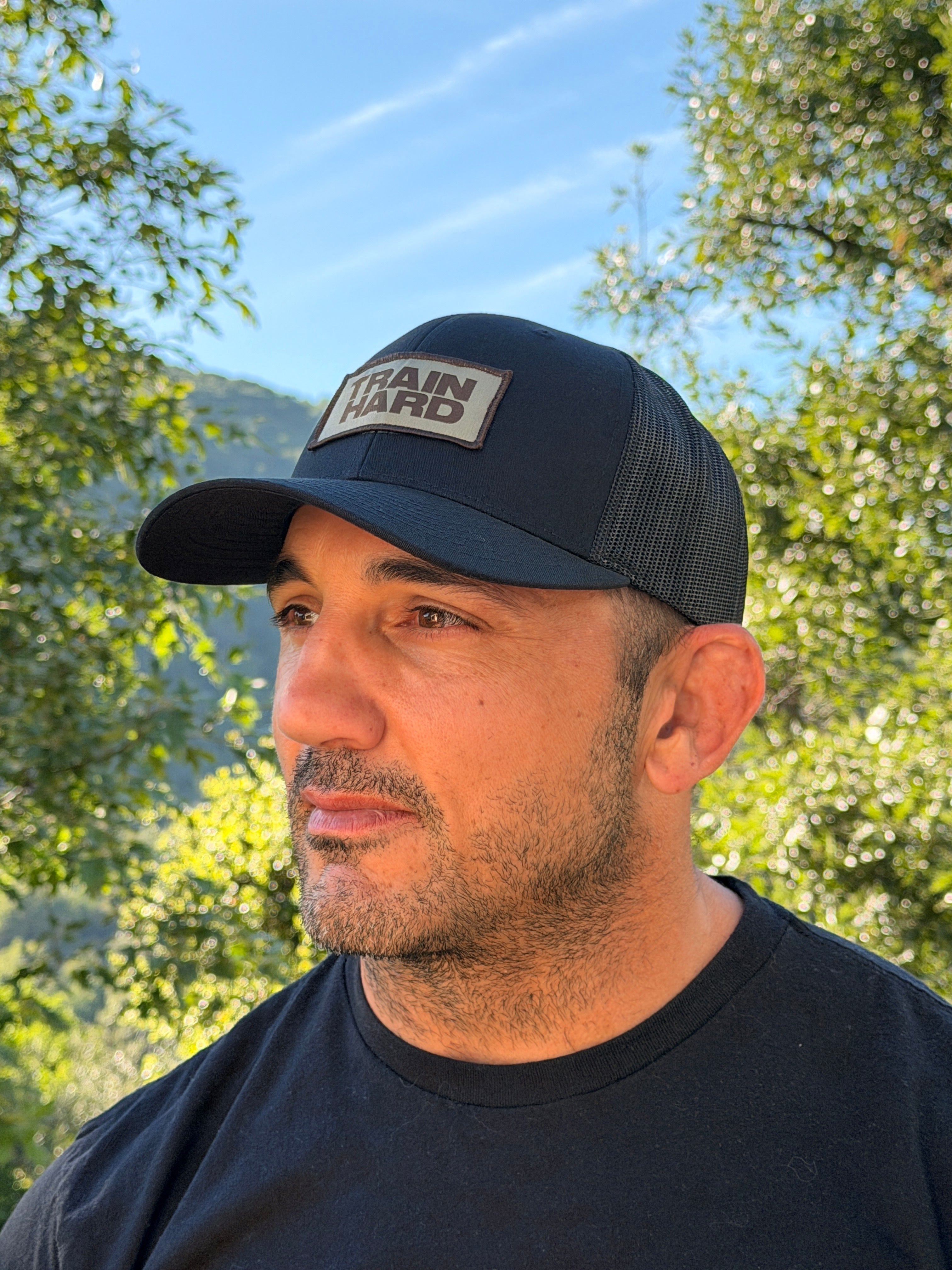 TRUCKER HAT / BLACK SAND