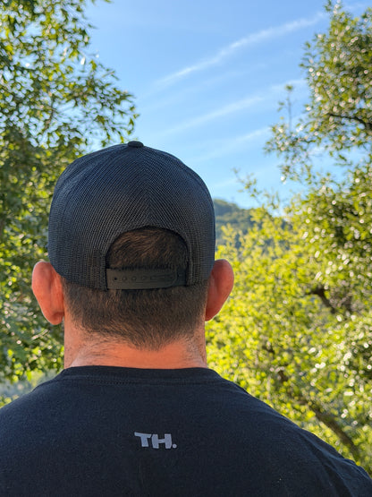 TRUCKER HAT / BLACK SAND