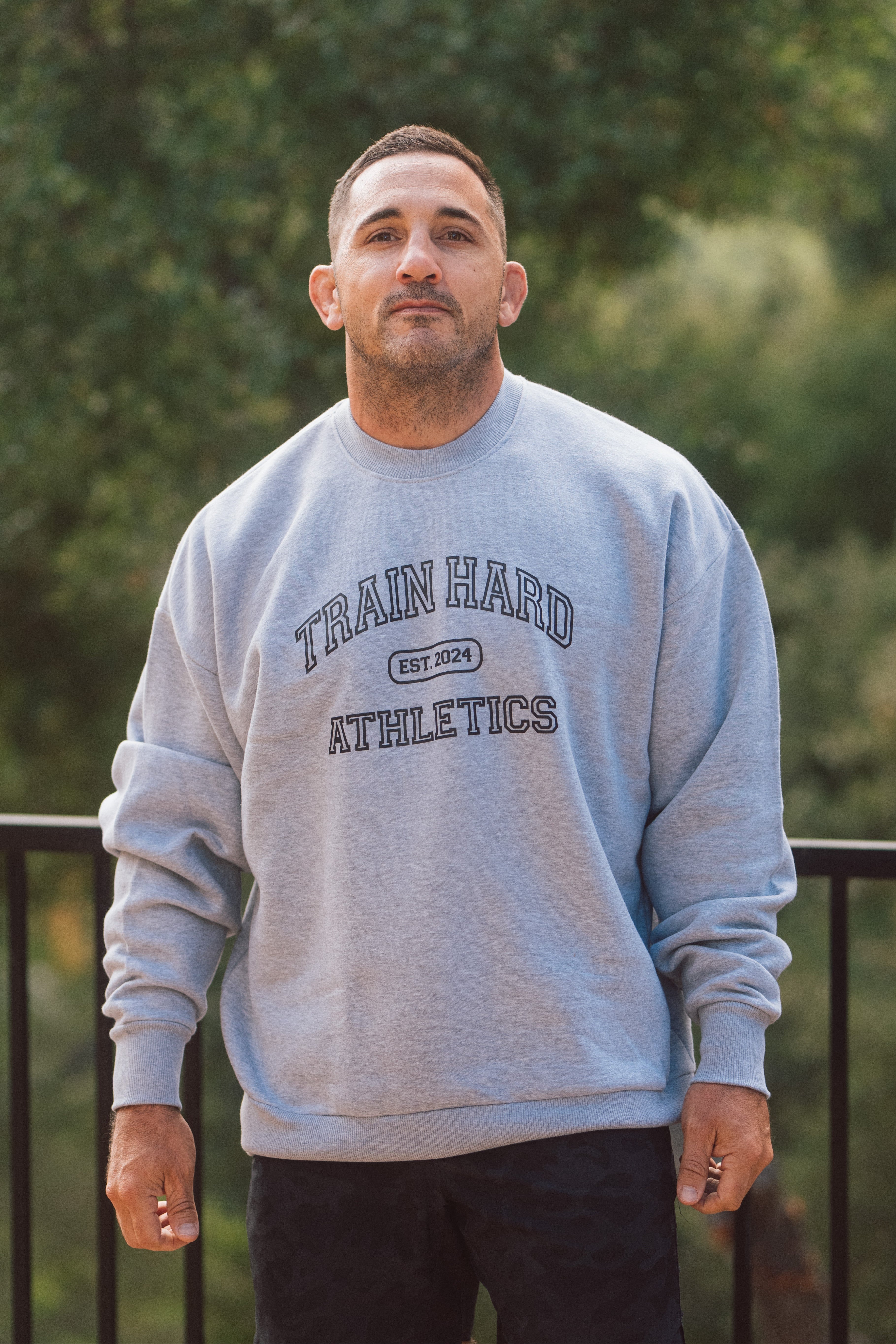 TRAIN HARD ATHLETICS HEAVYWEIGHT CREWNECK