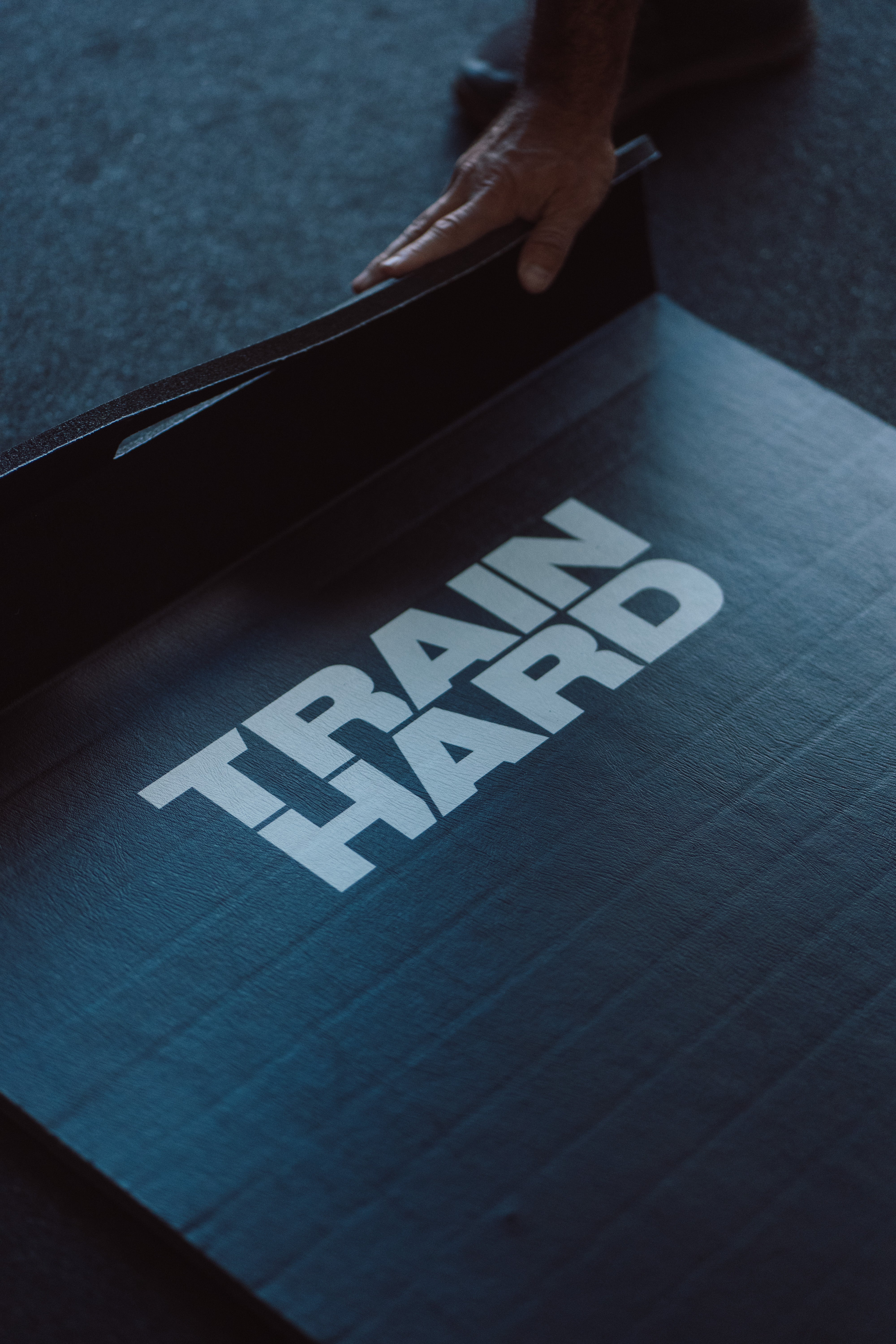 TRAIN HARD Workout Mat