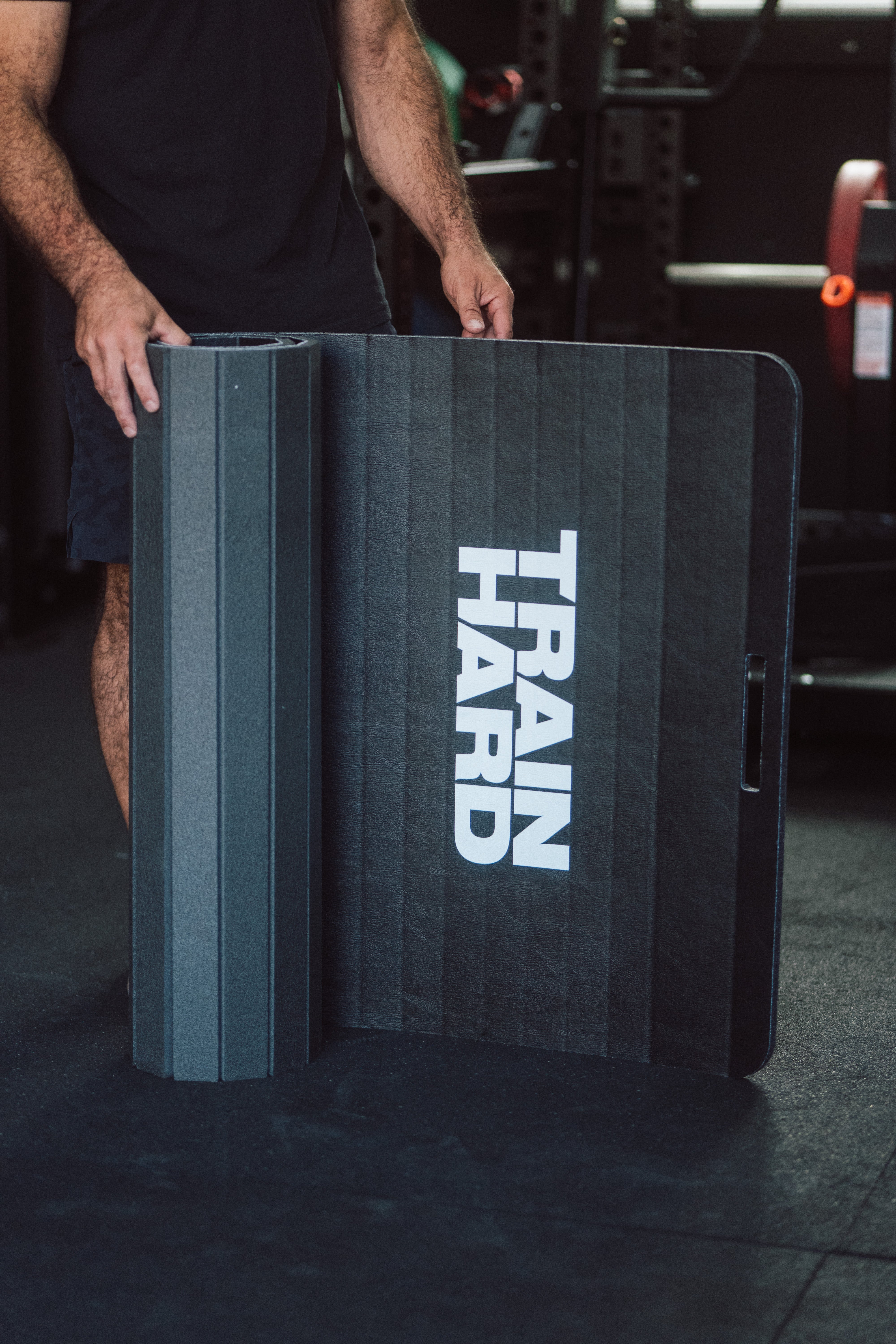 TRAIN HARD Workout Mat