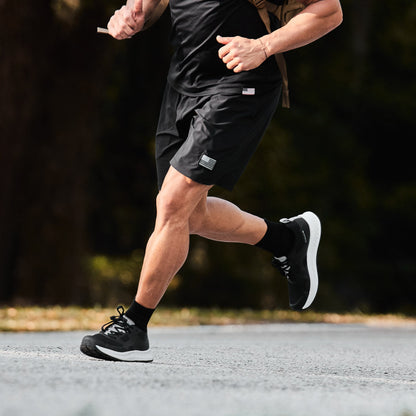 GORUCK Men's Rough Runner - Black + White