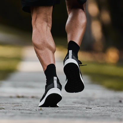 GORUCK Men's Rough Runner - Black + White