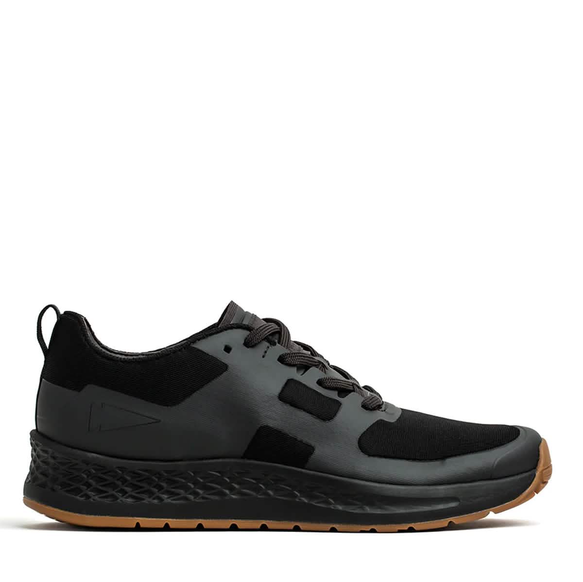 Men's Rough Runner - Black + Gum